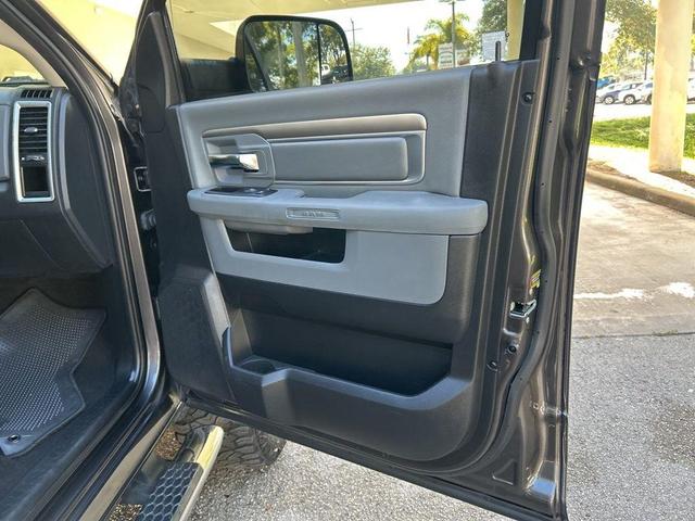 Photo of 2016 Granite Crystal Clearcoat Metallic RAM 2500