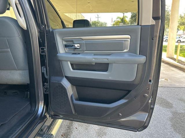 Photo of 2016 Granite Crystal Clearcoat Metallic RAM 2500