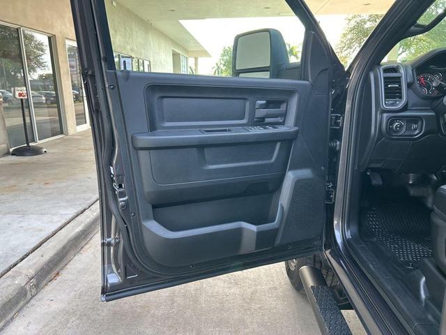 Photo of 2025 Granite Crystal Clearcoat Metallic RAM 2500