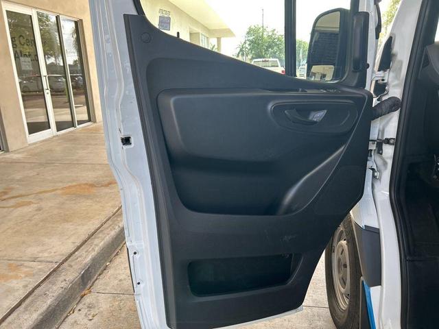 Photo of 2021 Gray Mercedes-Benz Sprinter 2500