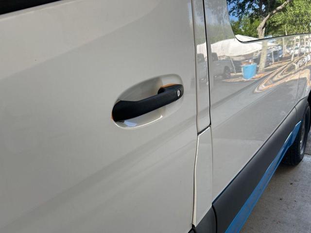 Photo of 2021 Gray Mercedes-Benz Sprinter 2500