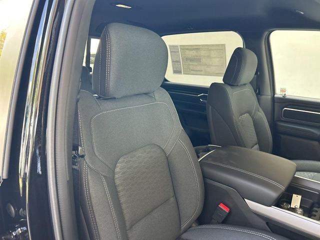 Photo of 2025 Diamond Black RAM 1500