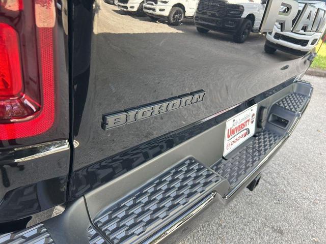 Photo of 2025 Diamond Black RAM 1500