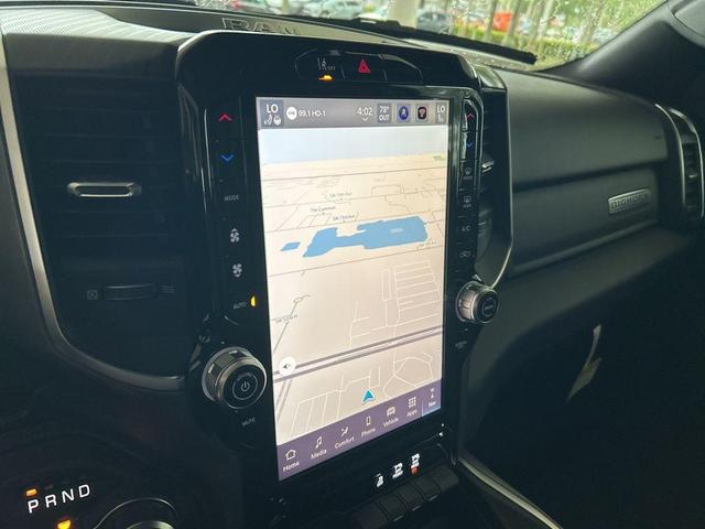 Photo of 2025 Diamond Black RAM 1500