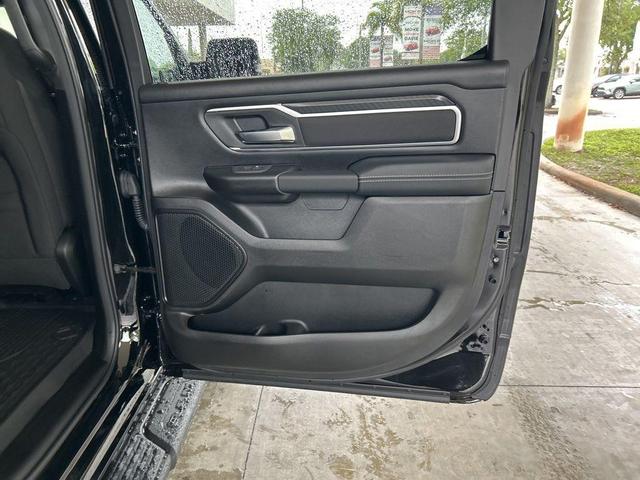 Photo of 2025 Diamond Black RAM 1500