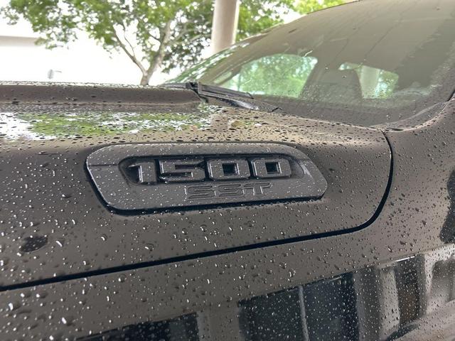 Photo of 2025 Diamond Black RAM 1500