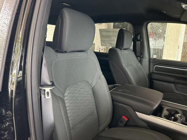 Photo of 2025 Diamond Black RAM 1500