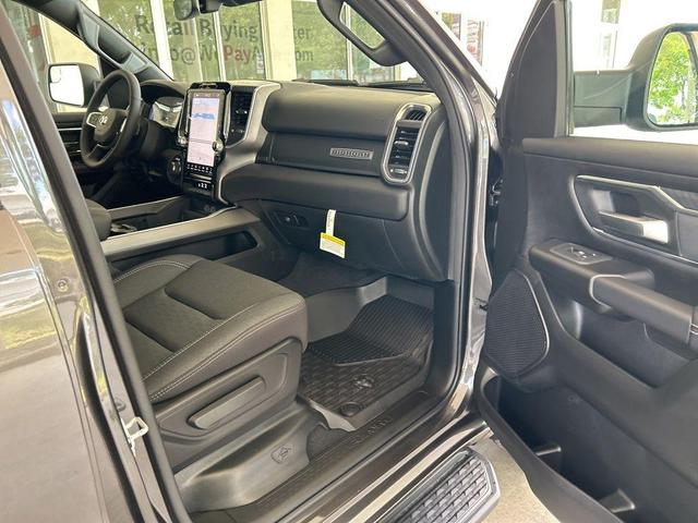 Photo of 2025 Granite Crystal Clearcoat Metallic RAM 1500
