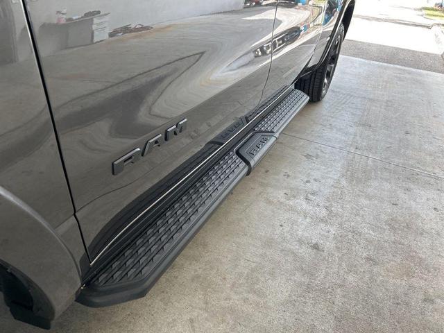 Photo of 2025 Granite Crystal Clearcoat Metallic RAM 1500