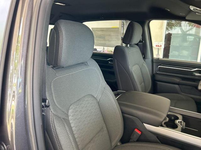 Photo of 2025 Granite Crystal Clearcoat Metallic RAM 1500