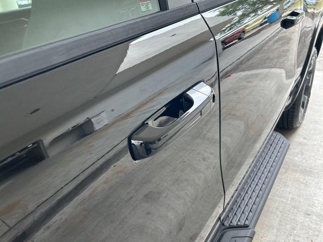 Photo of 2025 Diamond Black RAM 1500