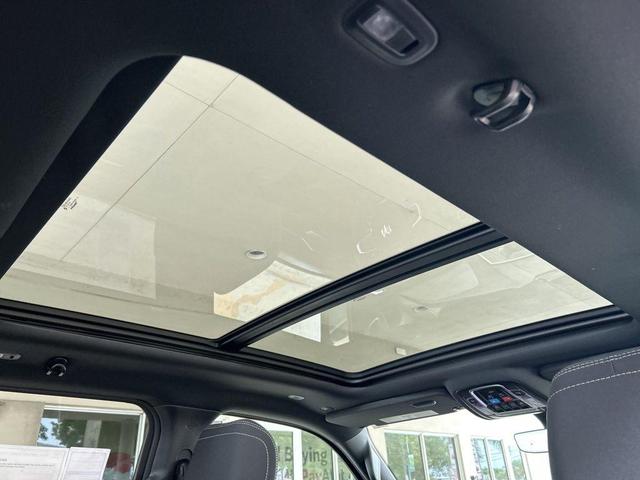 Photo of 2025 Diamond Black RAM 1500