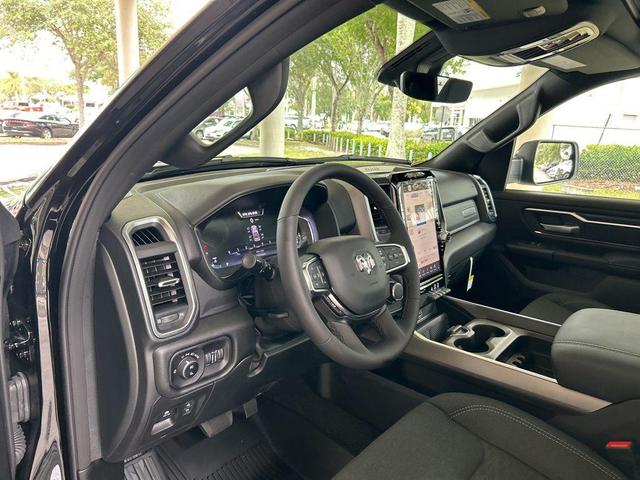 Photo of 2025 Diamond Black RAM 1500