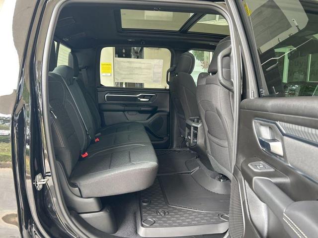 Photo of 2025 Diamond Black RAM 1500