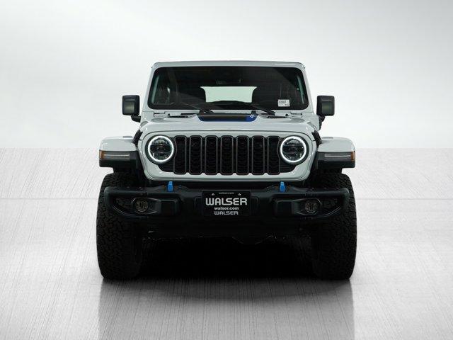 Photo of 2024 Bright White Clearcoat Jeep Wrangler