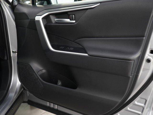 Photo of 2025 Silver Toyota RAV4