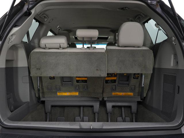 Photo of 2013 Gray Toyota Sienna