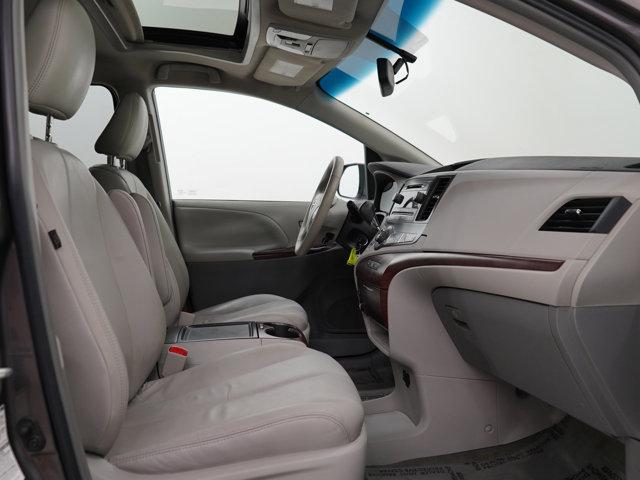 Photo of 2013 Gray Toyota Sienna