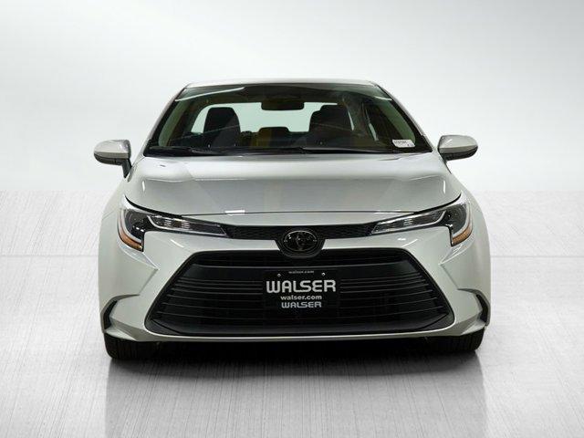 Photo of 2025 Silver Toyota Corolla