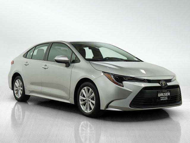 Photo of 2025 Silver Toyota Corolla