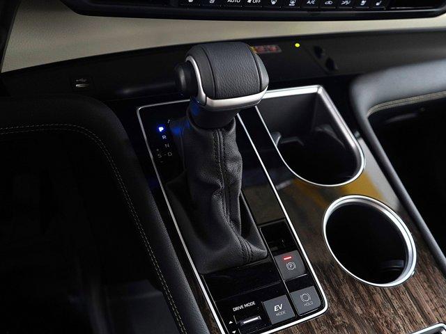 Photo of 2025 Midnight Black Toyota Sienna