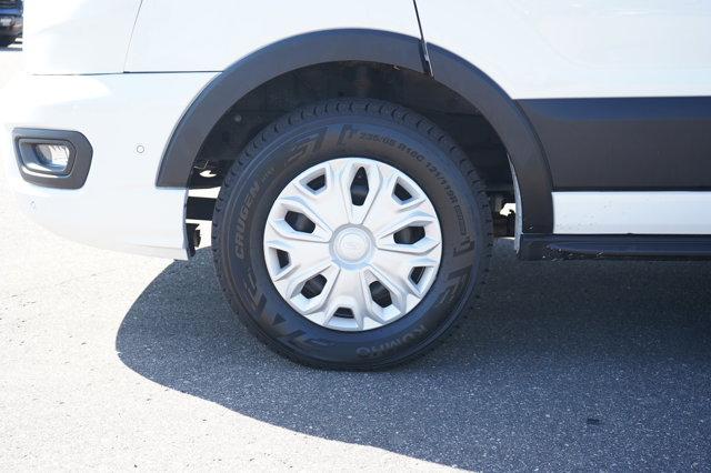 Photo of 2022 Oxford White Ford Transit-350