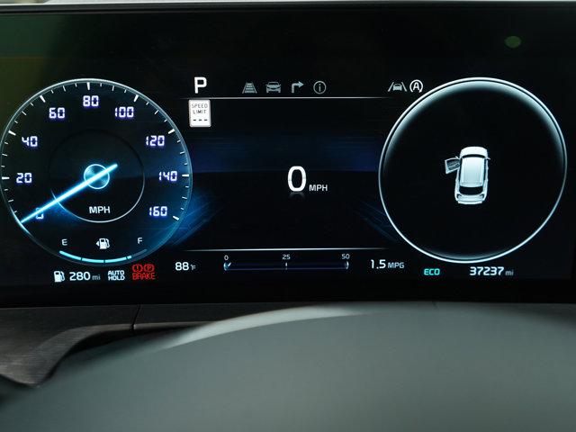 Photo of 2023 Ebony Black Kia Telluride