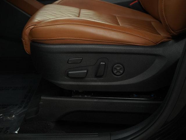 Photo of 2023 Ebony Black Kia Telluride