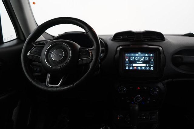 Photo of 2020 Alpine White Clearcoat Jeep Renegade