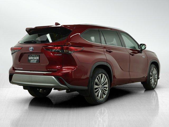 Photo of 2020 Ruby Toyota Highlander Hybrid