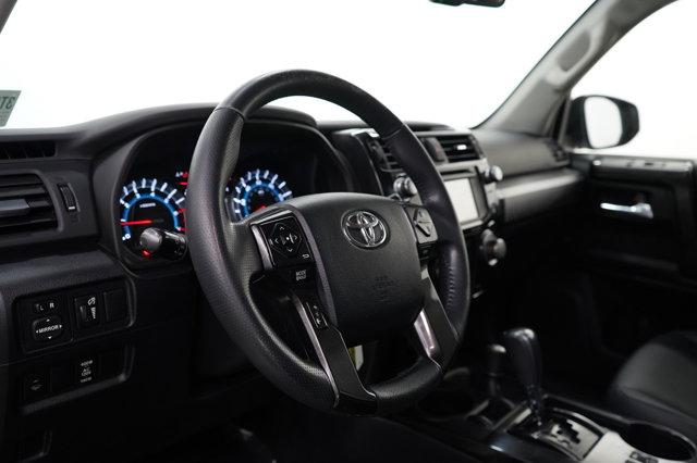 Photo of 2016 Silver Toyota 4Runner