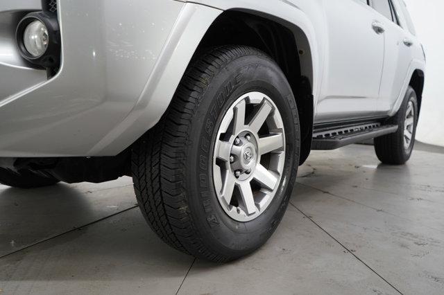Photo of 2016 Silver Toyota 4Runner
