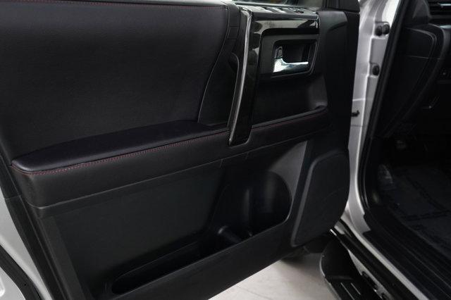 Photo of 2016 Silver Toyota 4Runner