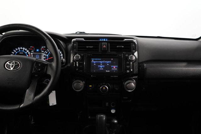 Photo of 2016 Silver Toyota 4Runner