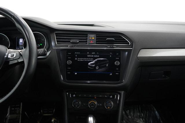 Photo of 2021 Platinum Gray Metallic Volkswagen Tiguan