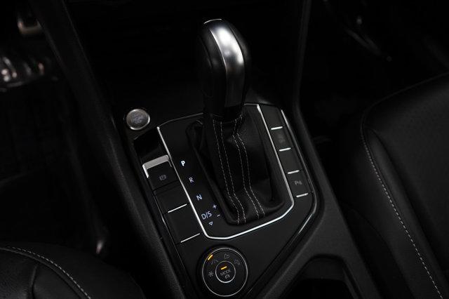 Photo of 2021 Platinum Gray Metallic Volkswagen Tiguan