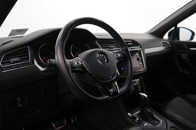 Photo of 2021 Platinum Gray Metallic Volkswagen Tiguan