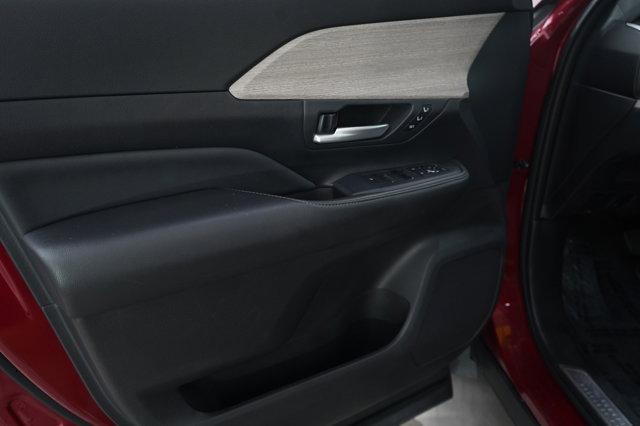 Photo of 2024 Ruby Toyota Grand Highlander