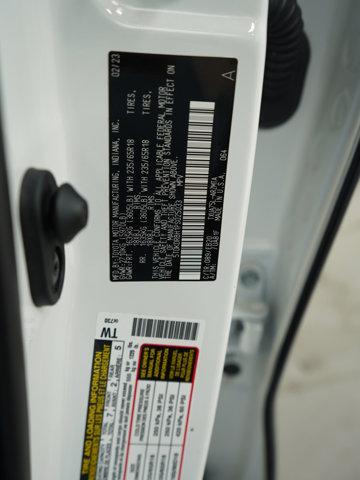 Photo of 2023 Wind Chill Pearl Toyota Highlander