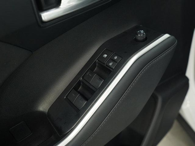 Photo of 2023 Wind Chill Pearl Toyota Highlander
