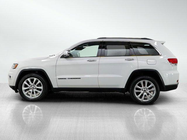 Photo of 2017 Bright White Clearcoat Jeep Grand Cherokee