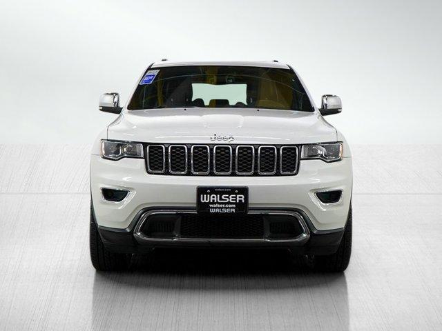 Photo of 2017 Bright White Clearcoat Jeep Grand Cherokee