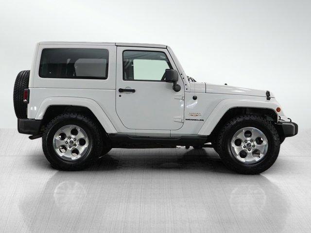 Photo of 2013 Bright White Clearcoat Jeep Wrangler