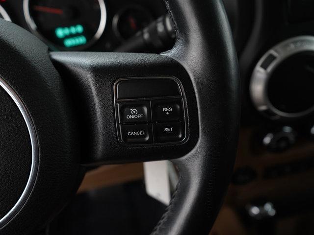 Photo of 2013 Bright White Clearcoat Jeep Wrangler