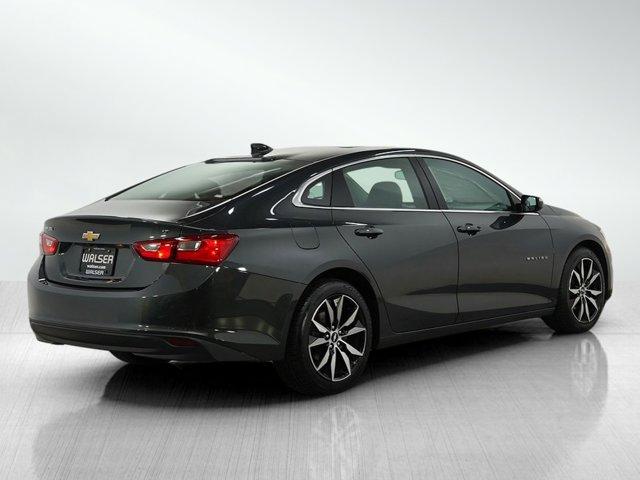 Photo of 2018 Nightfall Gray Metallic Chevrolet Malibu