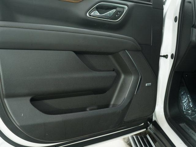 Photo of 2024 Iridescent Pearl Tricoat Chevrolet Tahoe