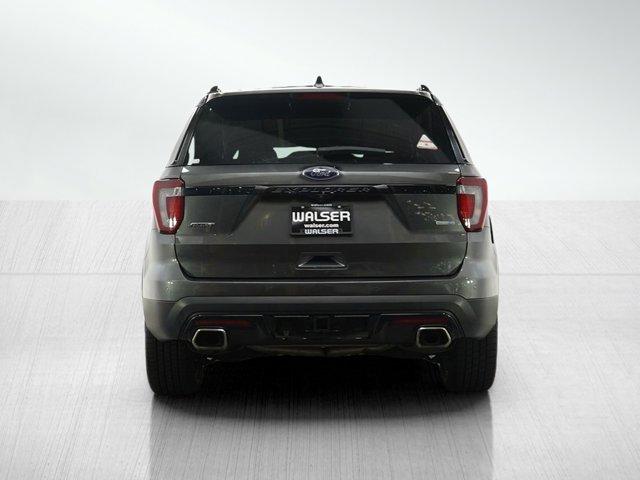Photo of 2016 Magnetic Ford Explorer