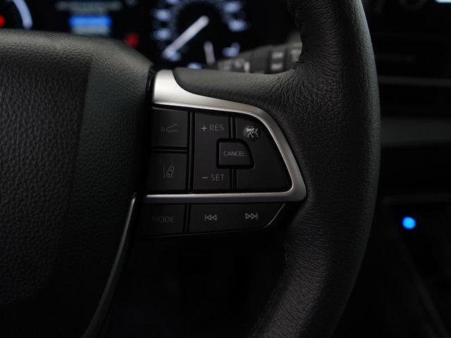 Photo of 2025 Celestial Silver Toyota Sienna