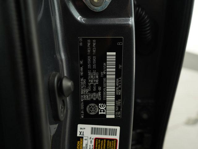 Photo of 2020 Moon Dust Toyota Highlander Hybrid