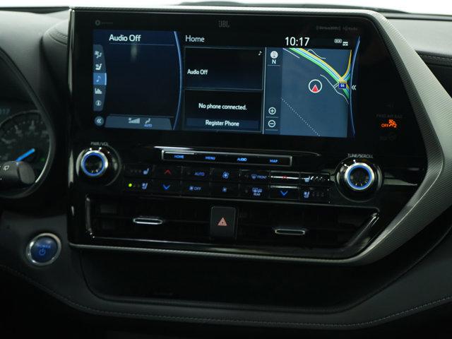 Photo of 2020 Moon Dust Toyota Highlander Hybrid